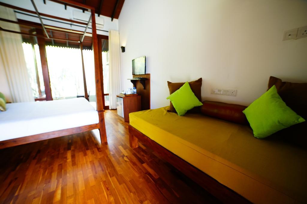Lespri Grand Negombo Quarto foto